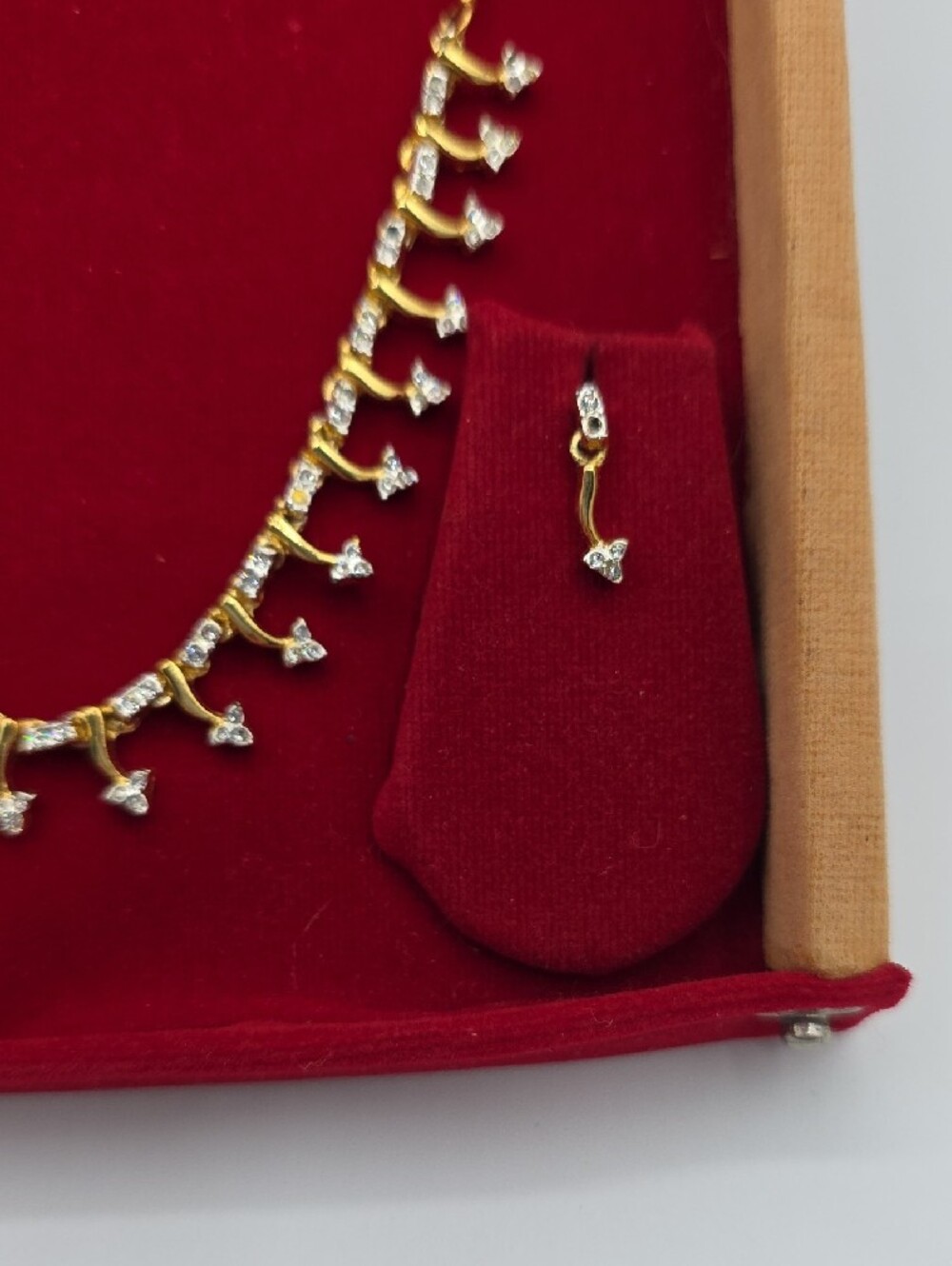 ZAVERI PEARLS Gold-Tone Necklace with Clear Stone Drops - Picture 4 of 13